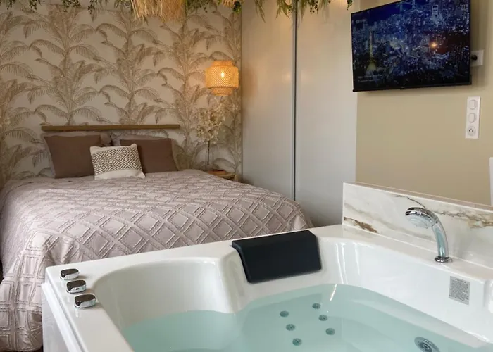 Le Cocon Du Desir - Balneo Et De Gamme * Saint-Nazaire (Loire-Atlantique)