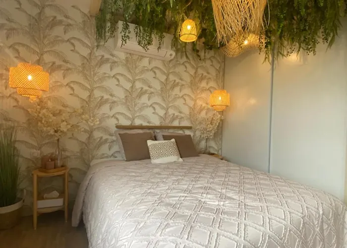 Le Cocon Du Desir - Balneo Et De Gamme